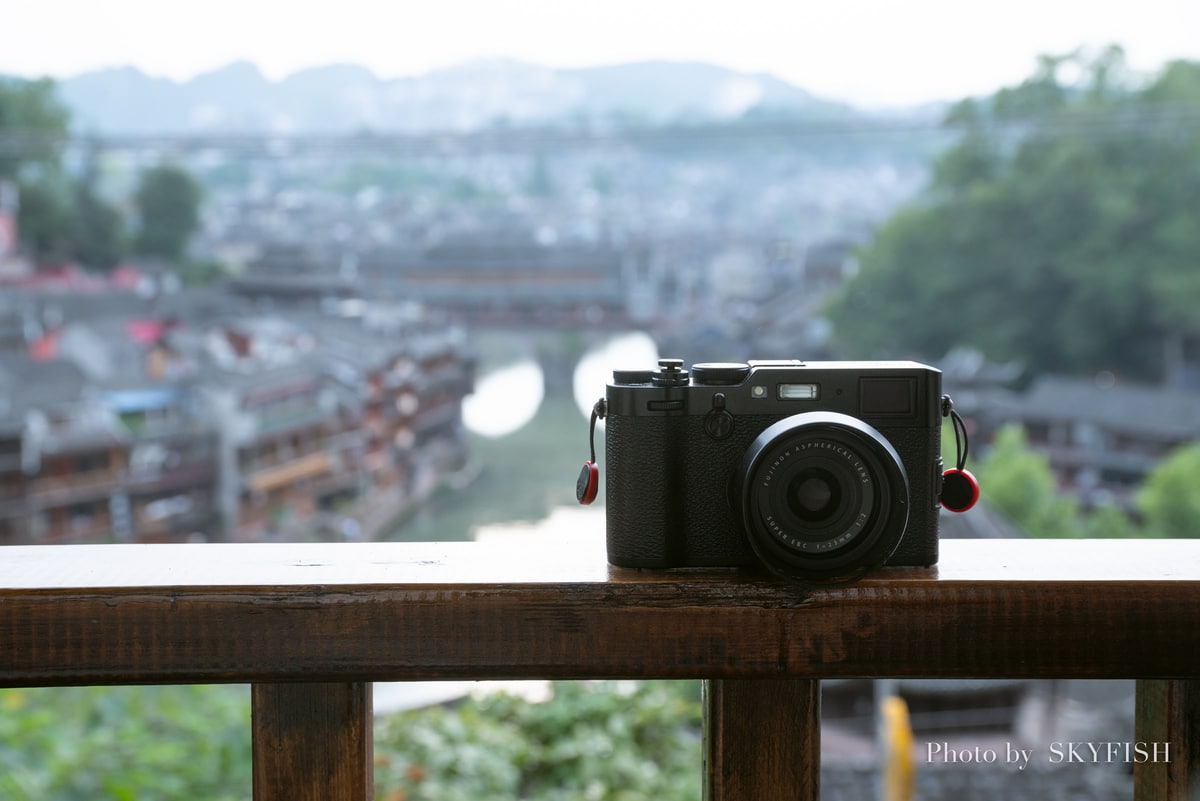 FUJIFILM X100F