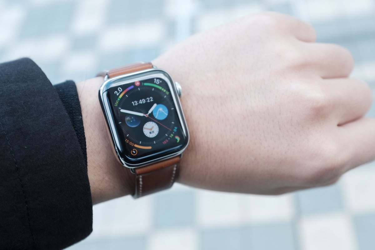 【Apple Watch Series 5】アップルウォッチがより快適になるおすすめアクセサリー【2019年】 | スカイフィッシュのドローンブログ