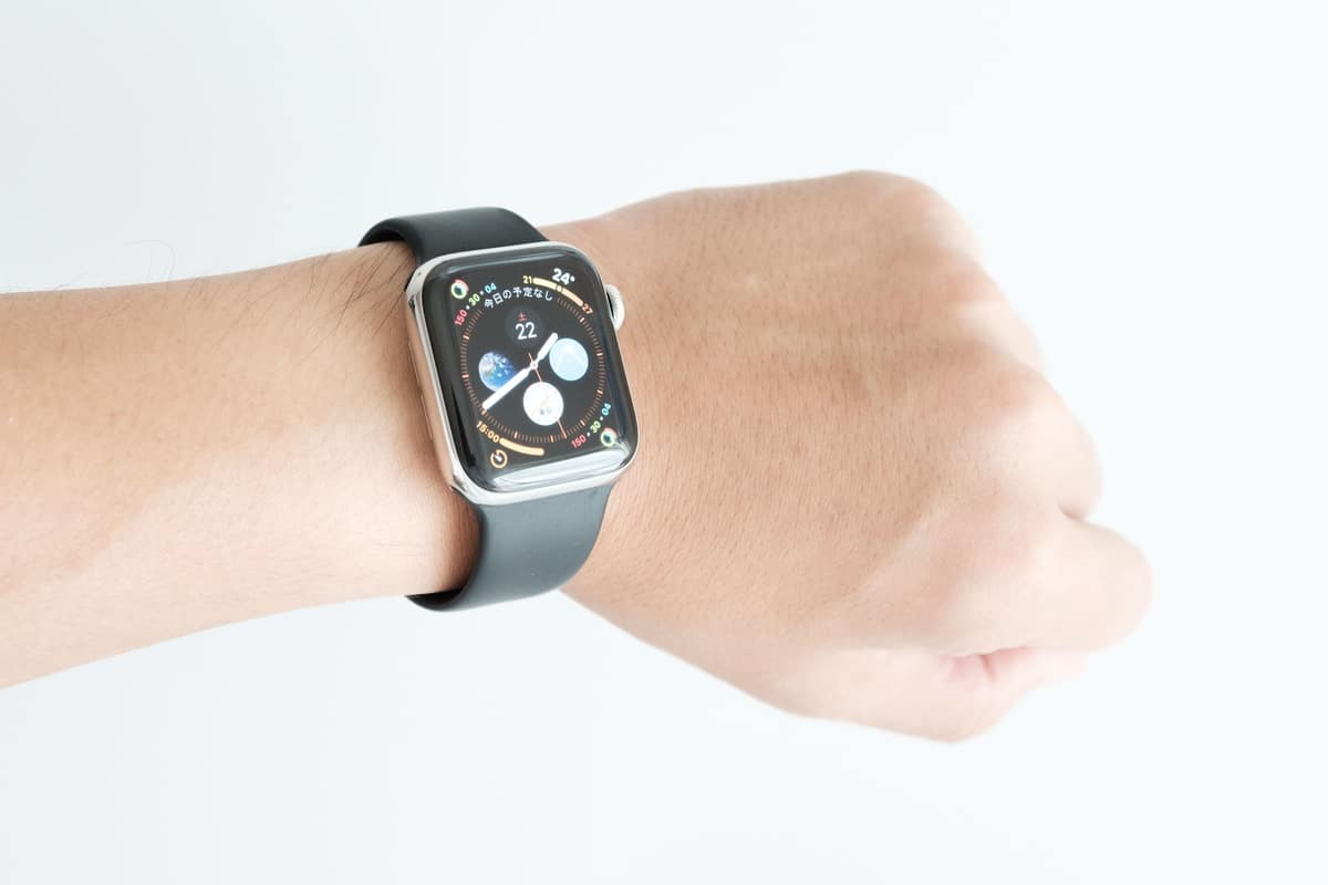 【Apple Watch Series 5】アップルウォッチがより快適になるおすすめアクセサリー【2019年】 | スカイフィッシュのドローンブログ