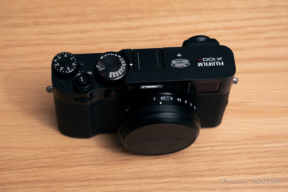 FUJIFILM X100V