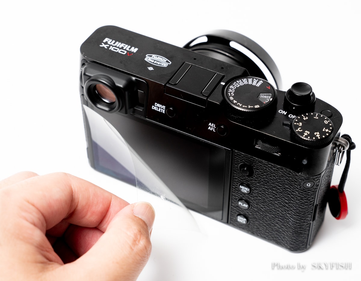 FUJIFILM X100V